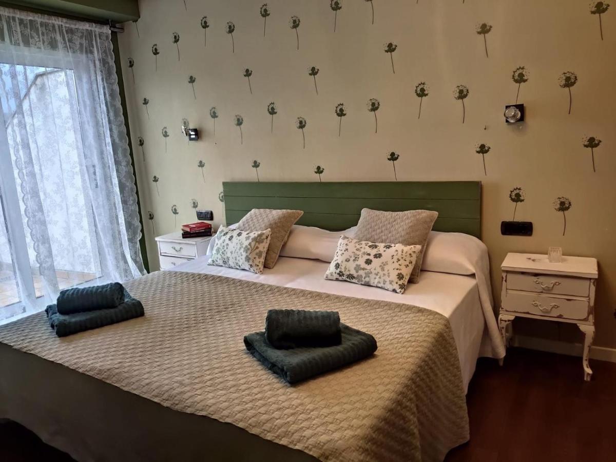 BYHOUSE Ático Matías Lopez Apartamento Sarria Exterior foto